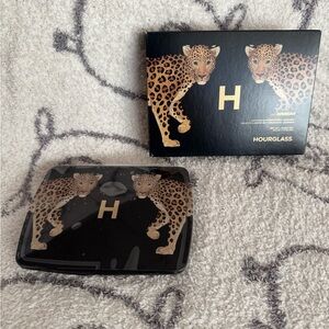 SOLD—hourglass Ambient Lighting Edit Palette leopard